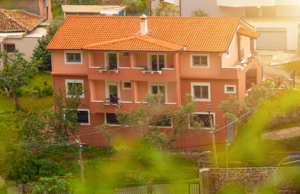 Apartamento Kalaja *